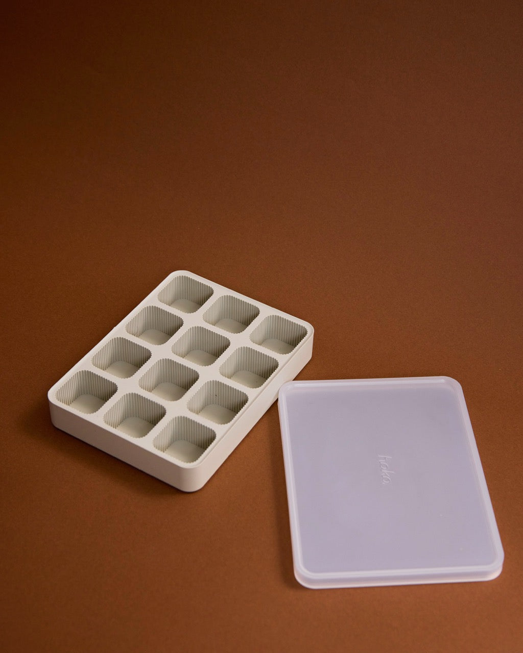 hako Silicone Ice Tray with Lid