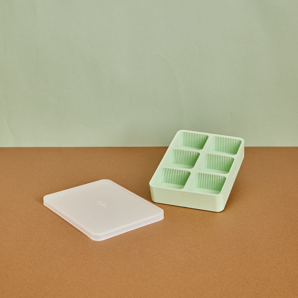 hako Large Silicone Ice Tray 6 cubes with Lid